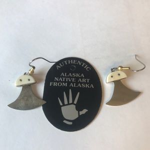 3/$100 - Cute Metal & Ivory “ Ulu” earrings